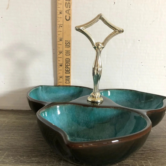Vtg Blue Mountain Pottery Three Section Handled Dish - Picture 11 of 11